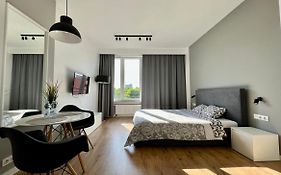 K22 Slawinska 503 Sun-City Apart Warsaw