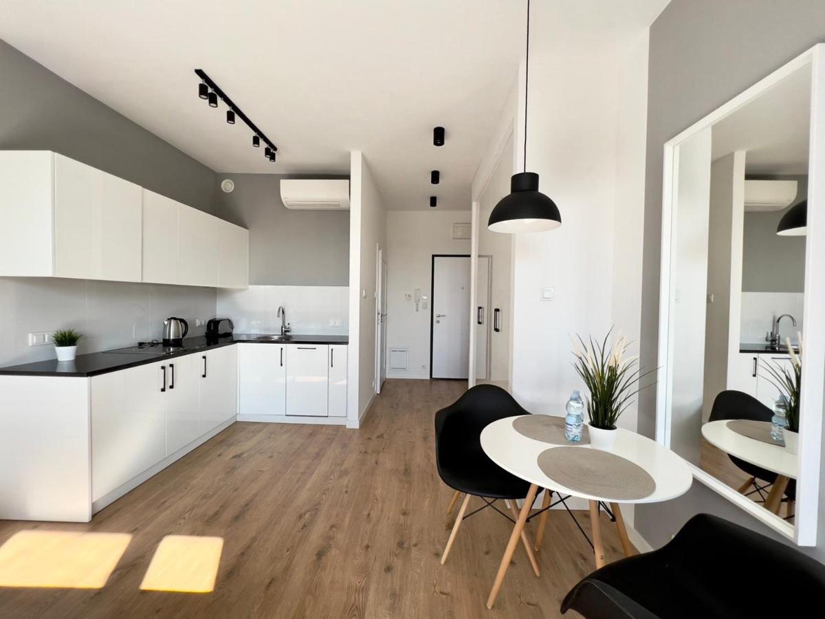 K22 Slawinska 503 Sun-City Apart Warszawa Zewnętrze zdjęcie